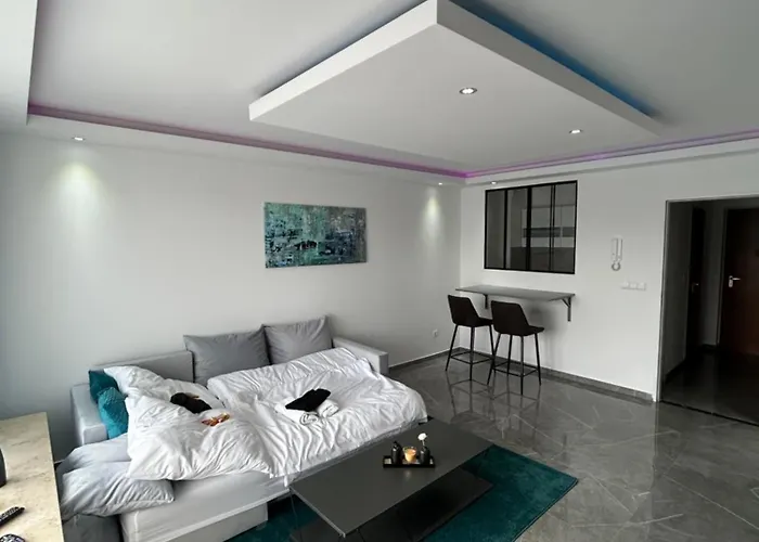 Luxus Apartment Am Dreiburgenblick